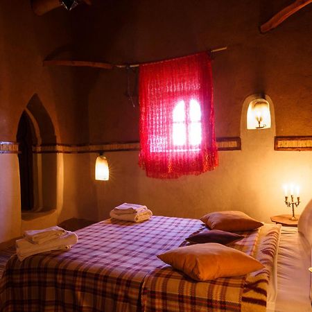 Kasbah Tebi Panzió Ajt Benhaddu Kültér fotó