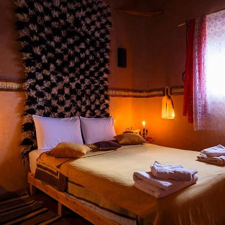 Kasbah Tebi Panzió Ajt Benhaddu Kültér fotó