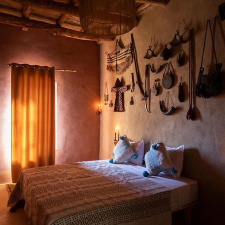 Kasbah Tebi Panzió Ajt Benhaddu Kültér fotó