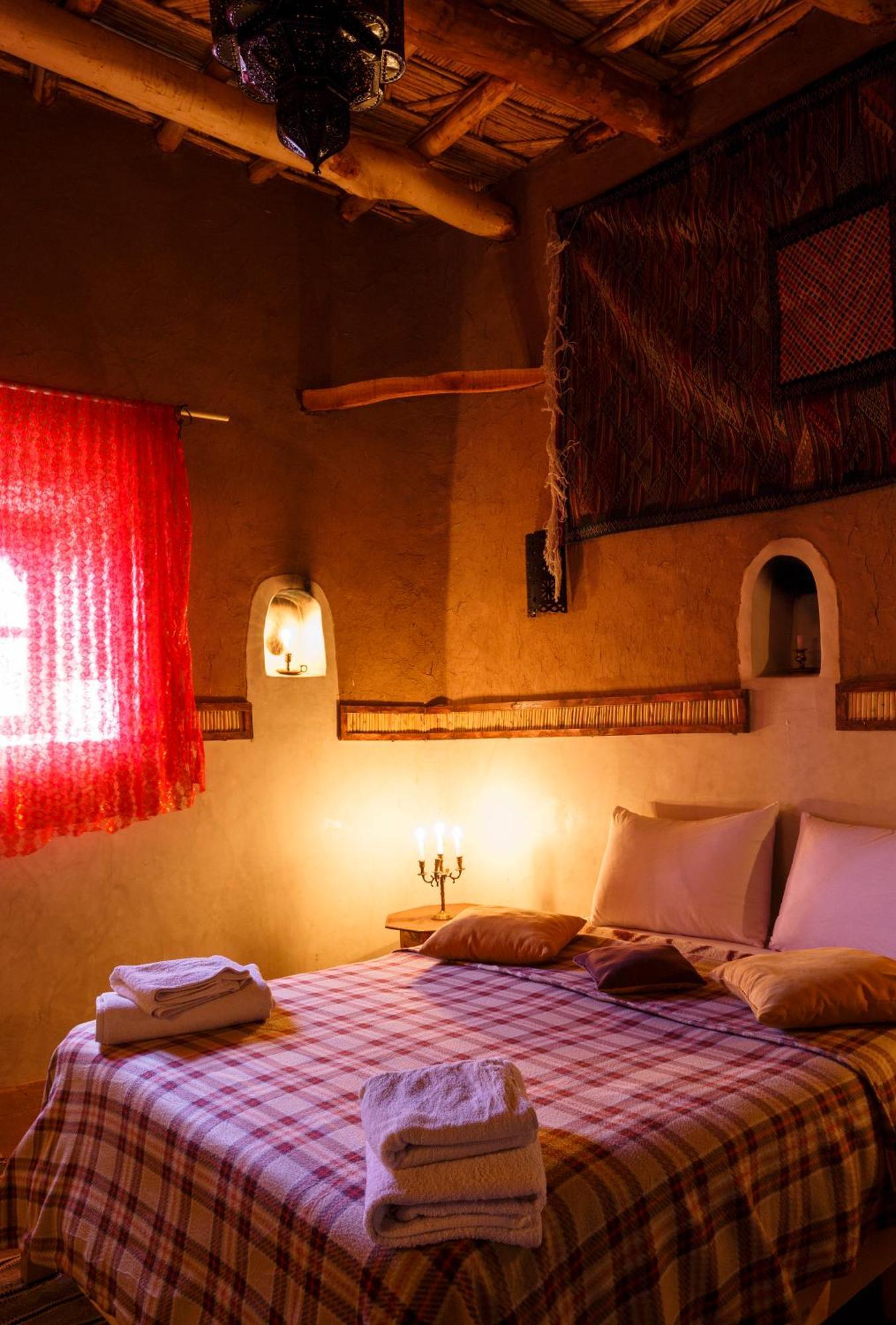 Kasbah Tebi Panzió Ajt Benhaddu Kültér fotó