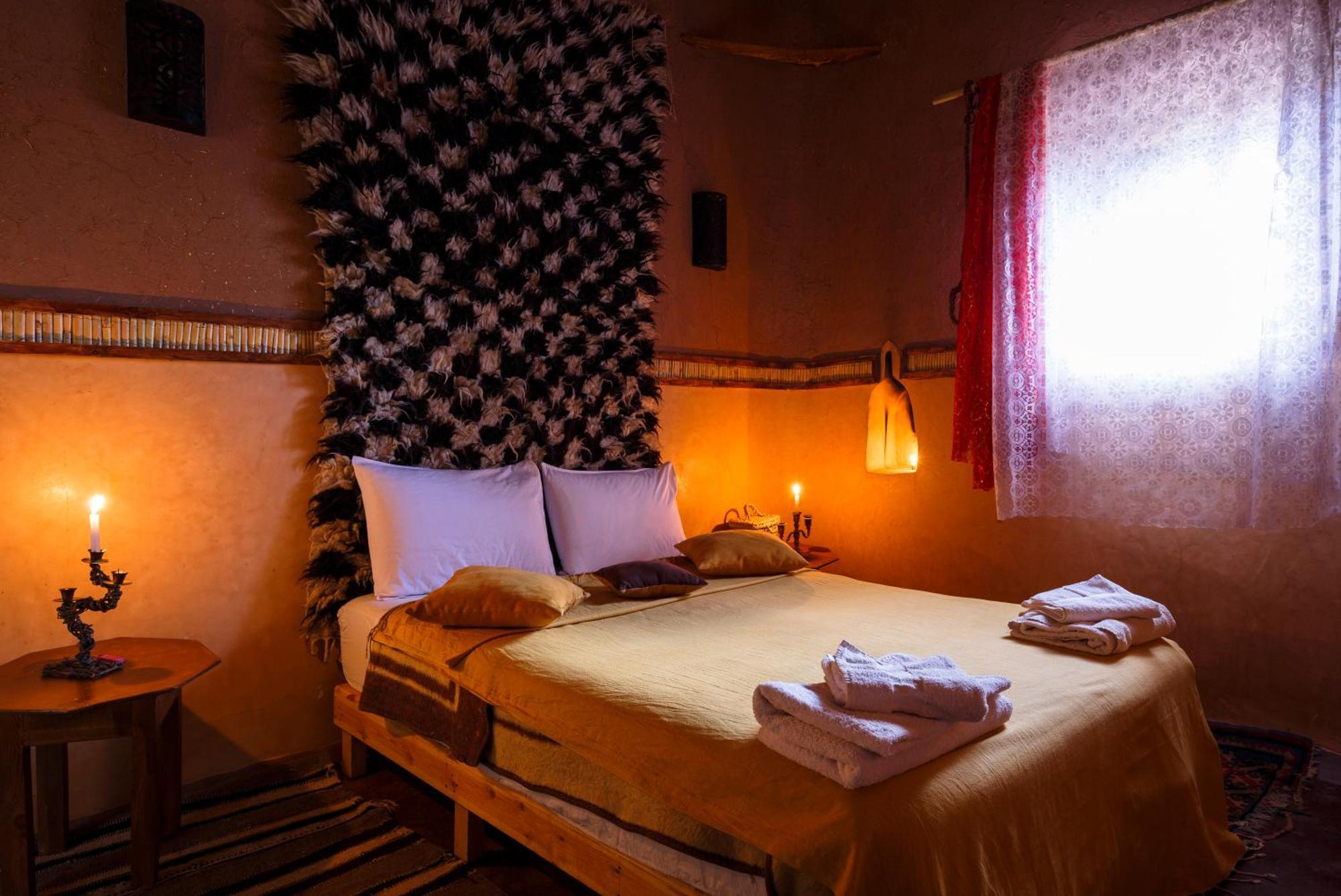 Kasbah Tebi Panzió Ajt Benhaddu Kültér fotó