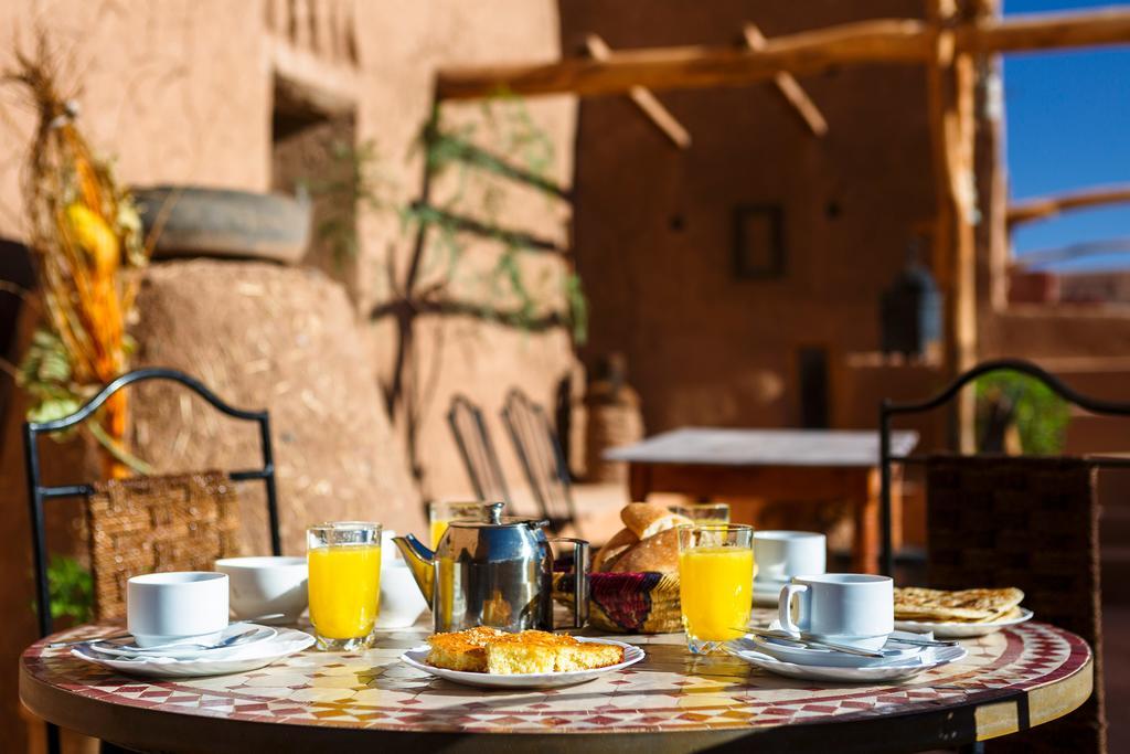 Kasbah Tebi Panzió Ajt Benhaddu Kültér fotó